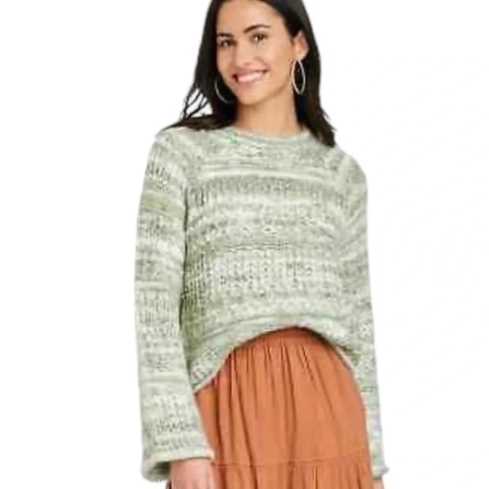 Universal Thread green chunky Bell sleeve Sweater NWOT - Picture 2 of 3